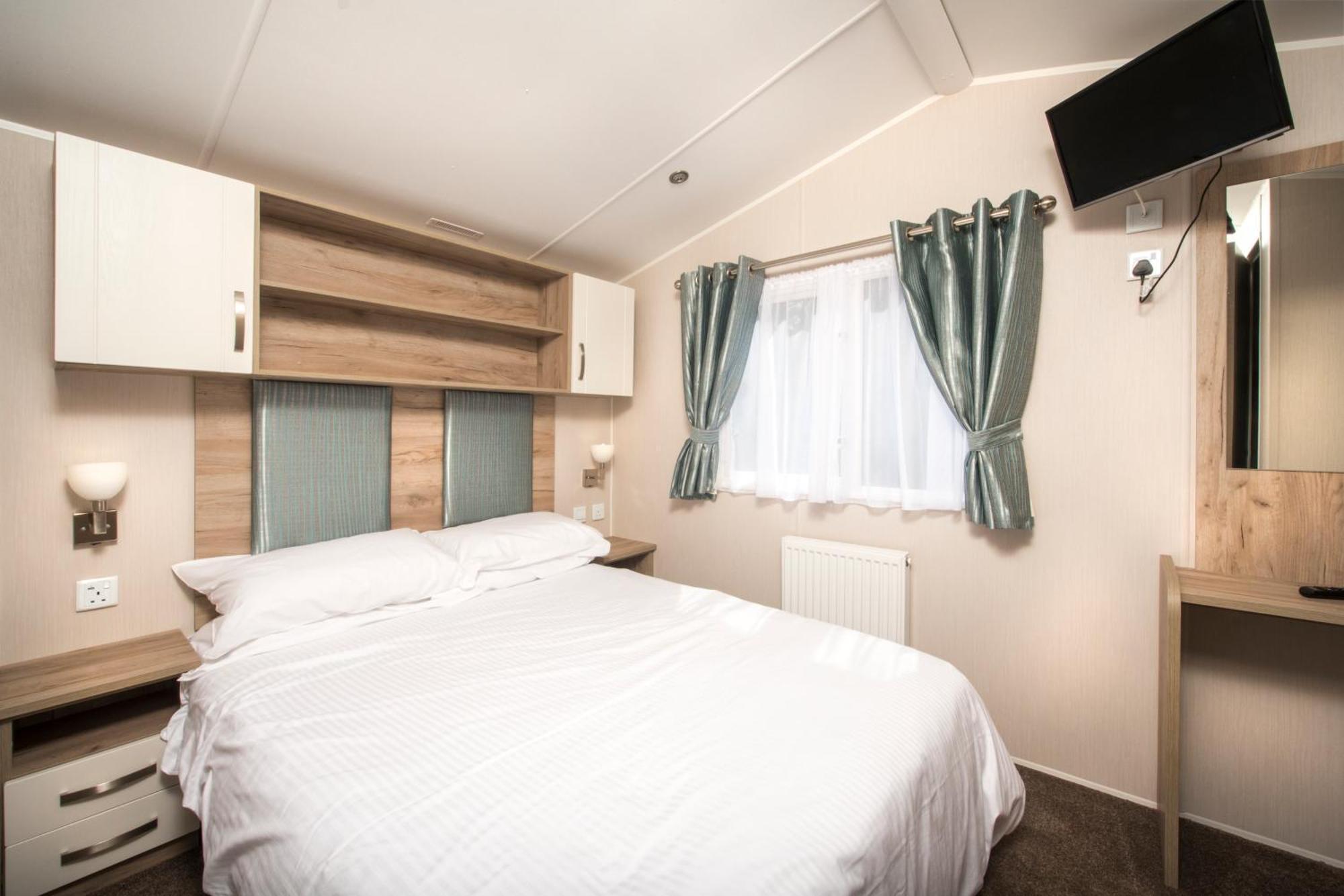 Sandaway Holiday Park Combe Martin Exterior photo